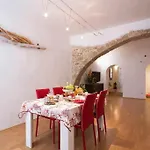 Casa Principe Open Space Wifi Ac All Comforts